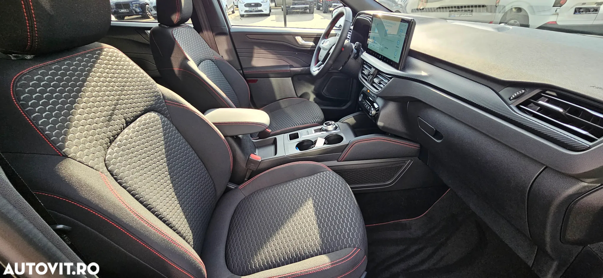 Ford Kuga 1.5 EcoBoost A8 FWD ST-Line - 9