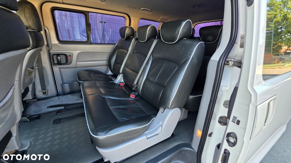 Hyundai H-1 Starex - 9