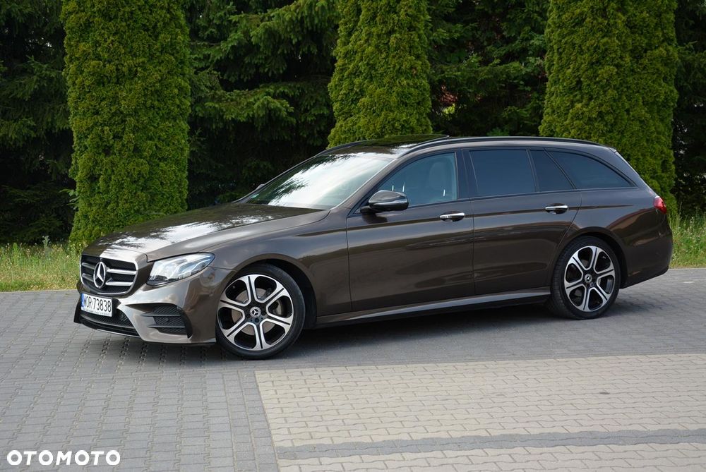 Mercedes-Benz Klasa E 250 9G-TRONIC - 2