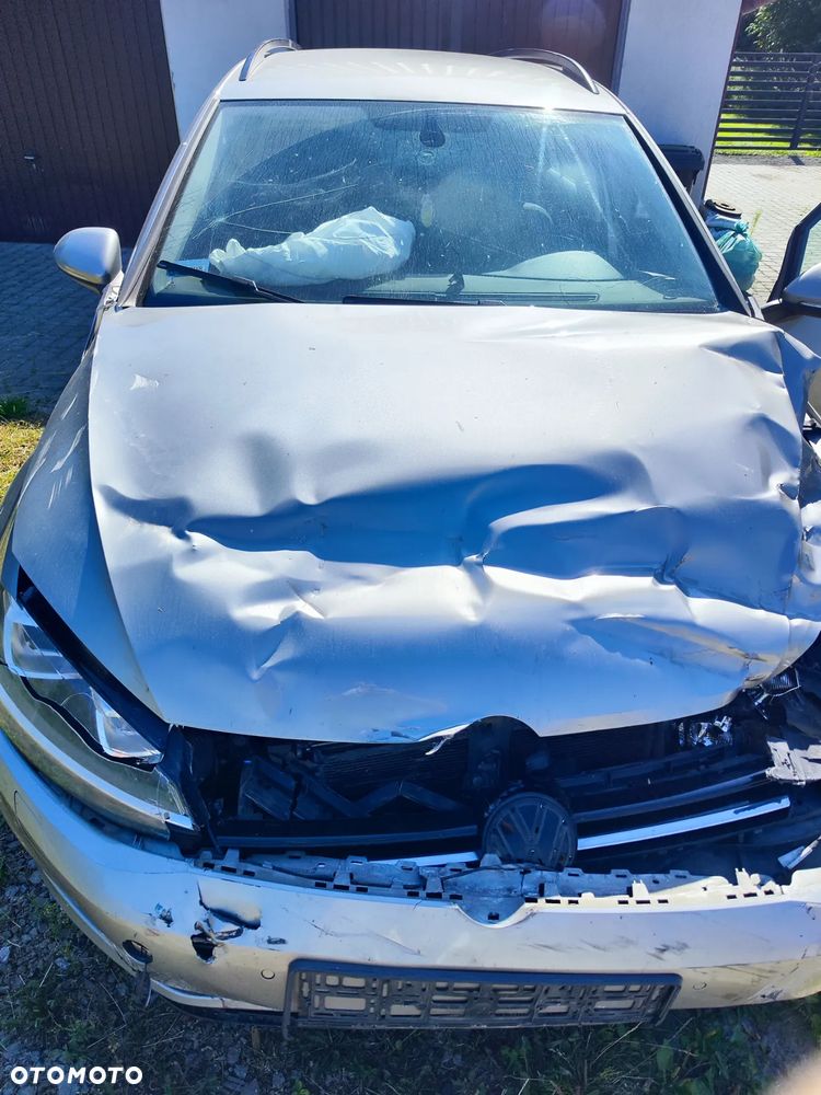 Volkswagen Golf 1.4 TSI BMT Comfortline - 21