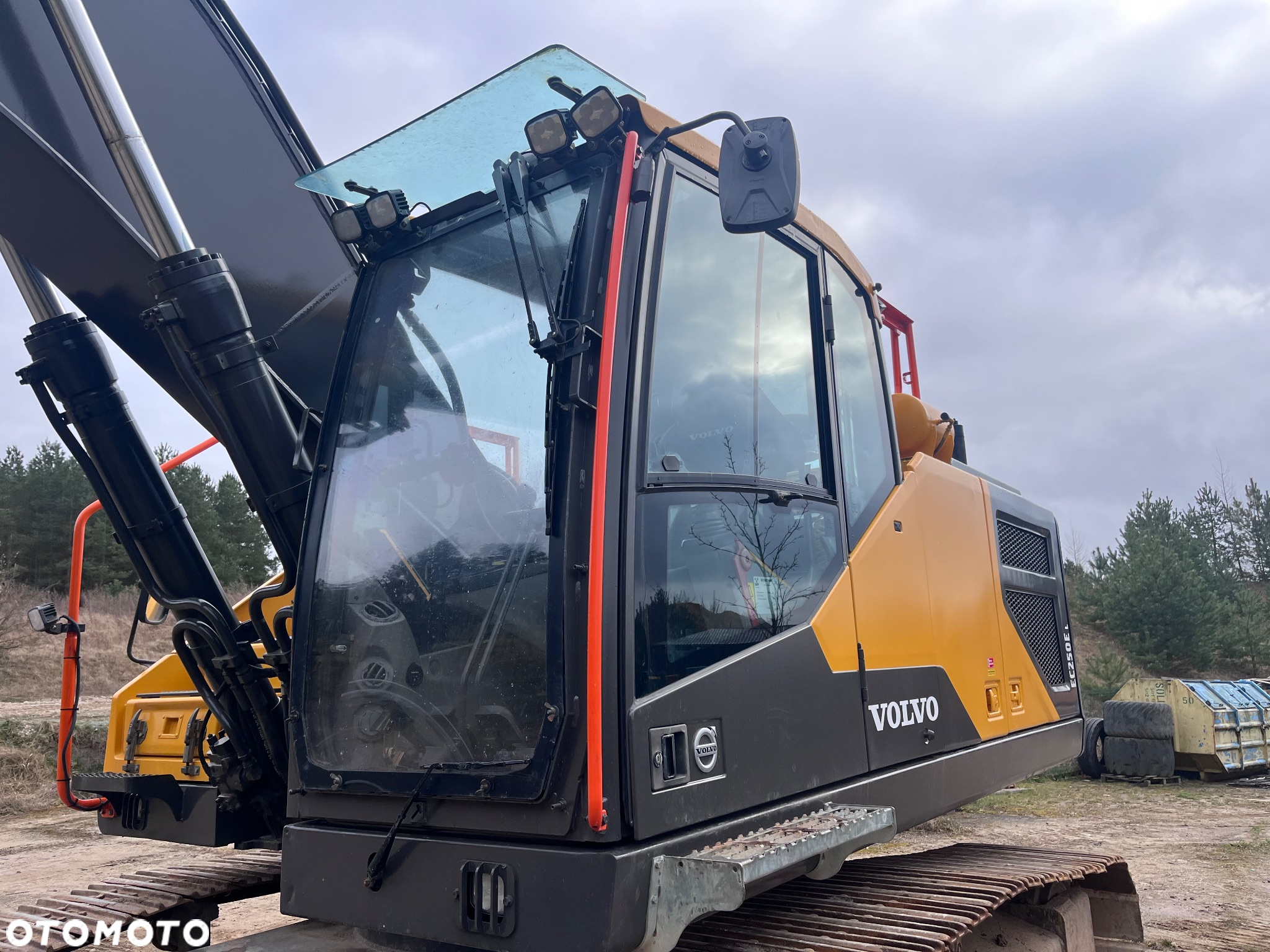 Volvo EC250EL - 15