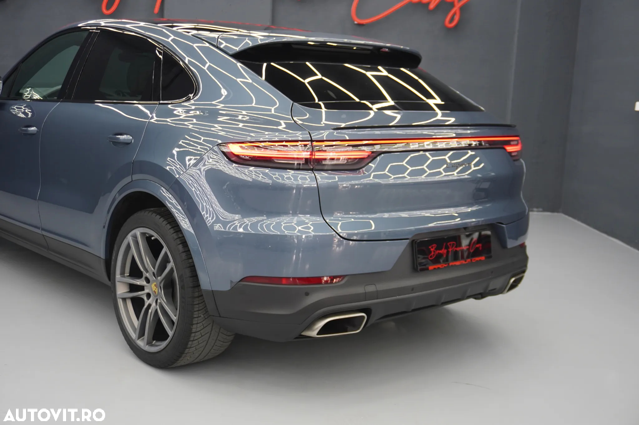 Porsche Cayenne Coupe Standard - 9