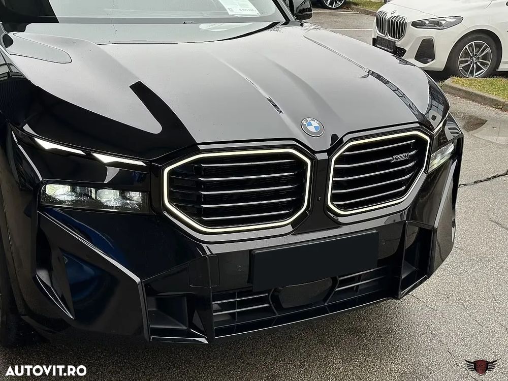 BMW XM - 5