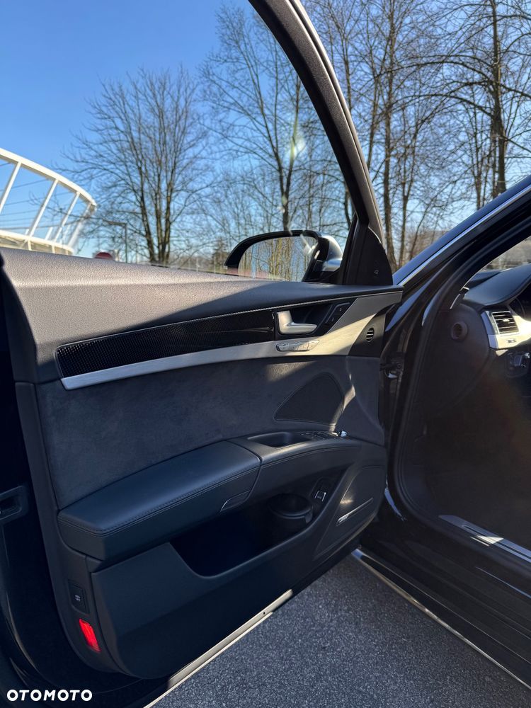 Audi A8 4.2 TDI DPF (clean diesel) quattro tiptronic - 10