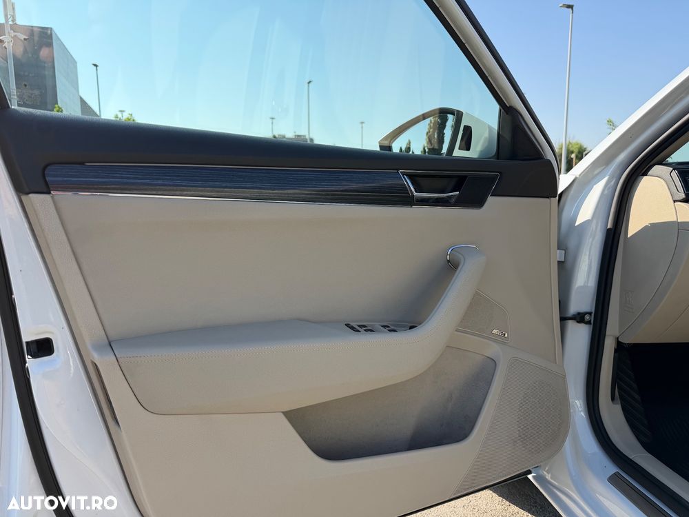 Skoda Superb 2.0 TSI 4X4 DSG Style - 22