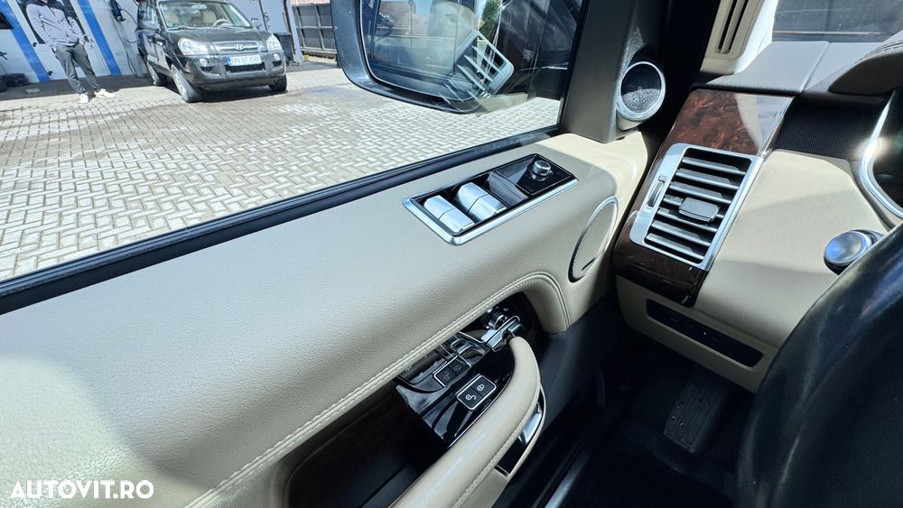 Land Rover Range Rover 3.0L SDV6 Vogue - 16