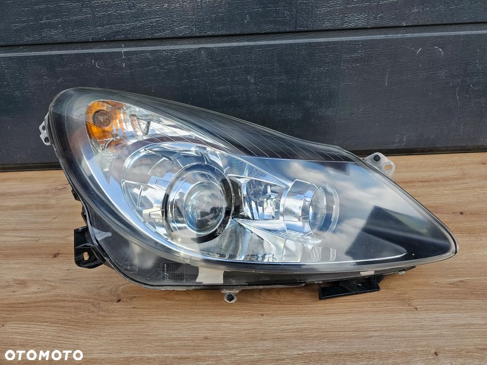 LAMPA SOCZEWKA PRAWY PRZÓD PRAWA PRZEDNIA OPEL CORSA D EUROPA 13186386