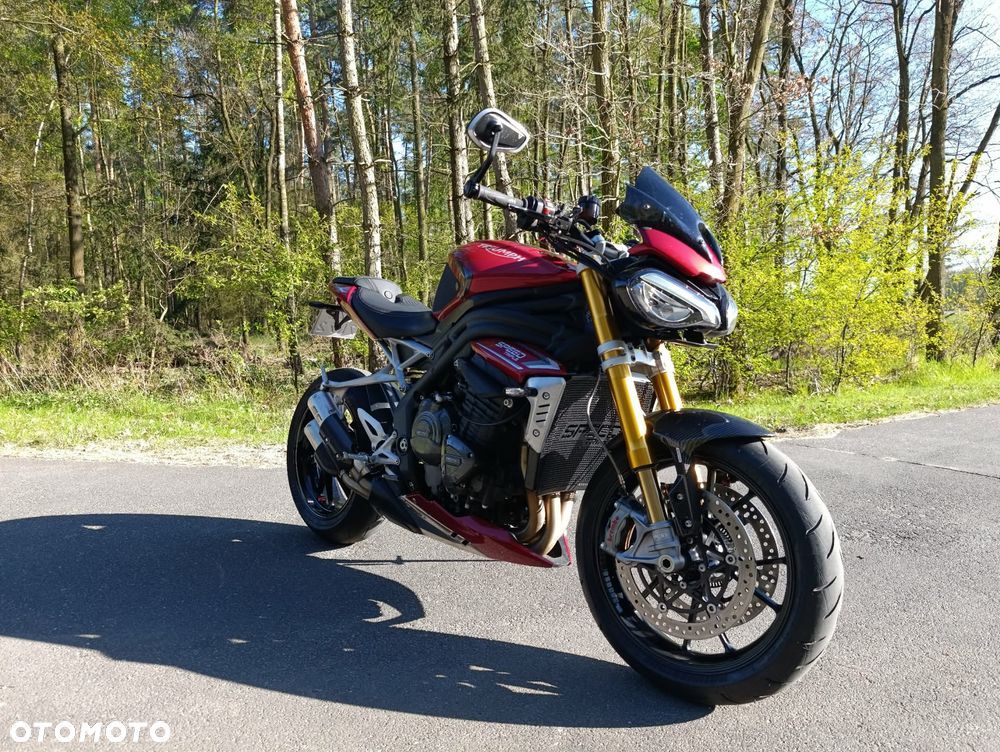 Triumph Street Triple - 1