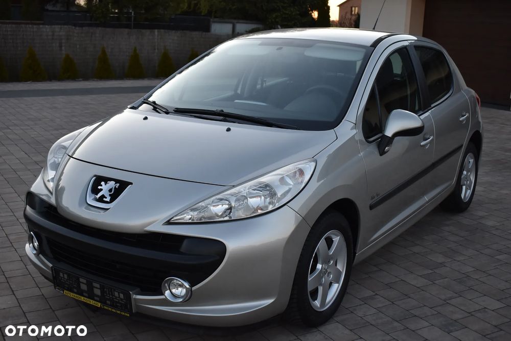Peugeot 207 75 Urban Move - 13