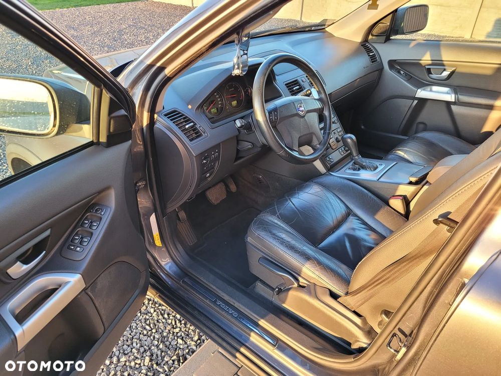 Volvo XC 90 D5 Momentum - 11