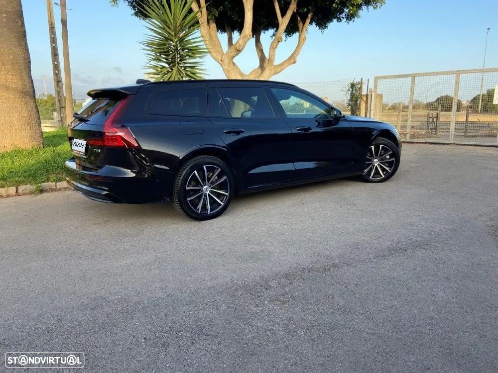 Volvo V60 2.0 T8 AWD TE Plus Dark - 24