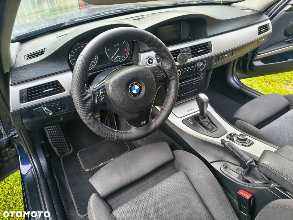 BMW Seria 3 318d DPF - 29