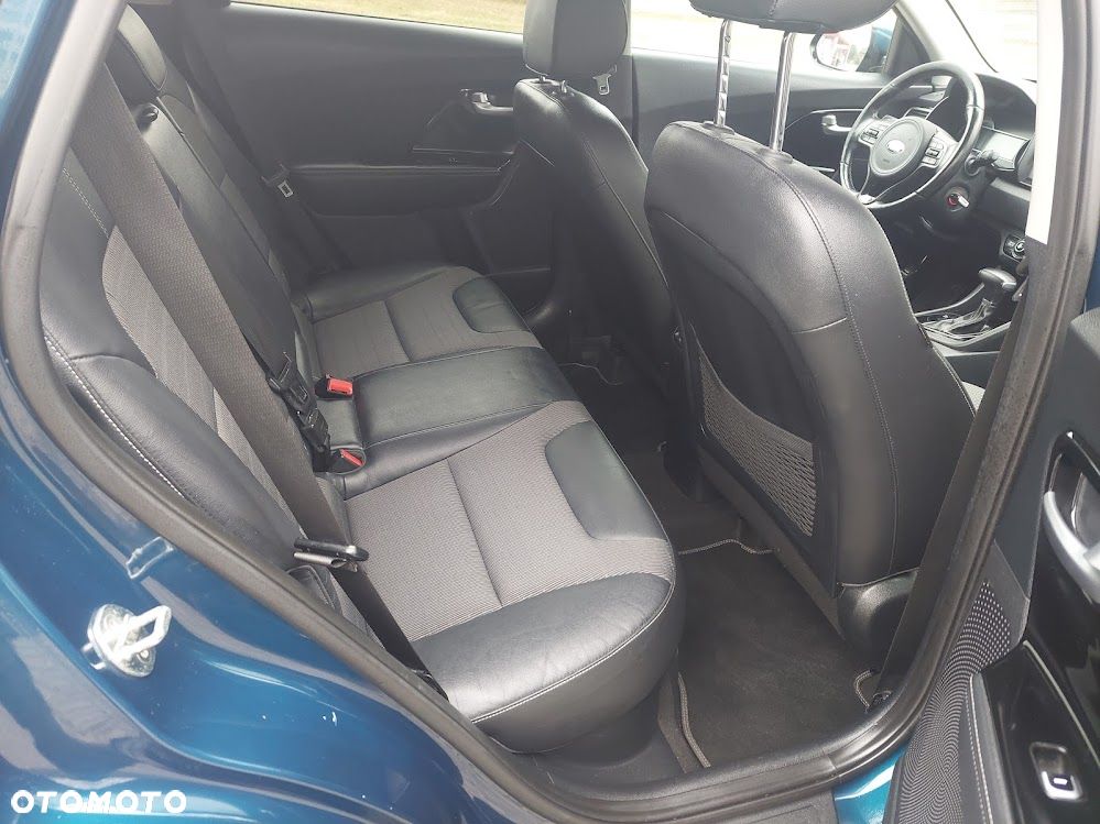 Kia Niro 1.6 GDI 2WD Vision - 25