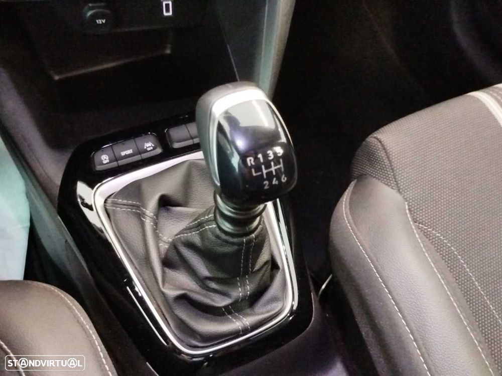 Opel Corsa 1.2 T GS - 12