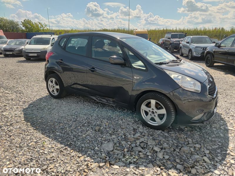 Kia Venga - 5