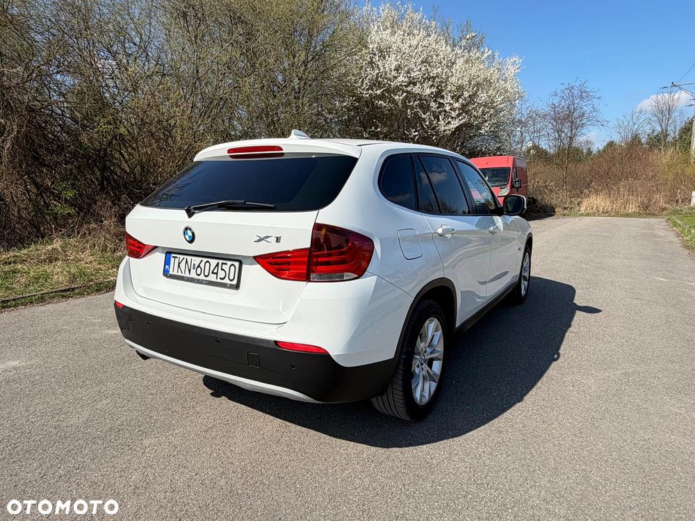 BMW X1 sDrive18d Sport Line - 12