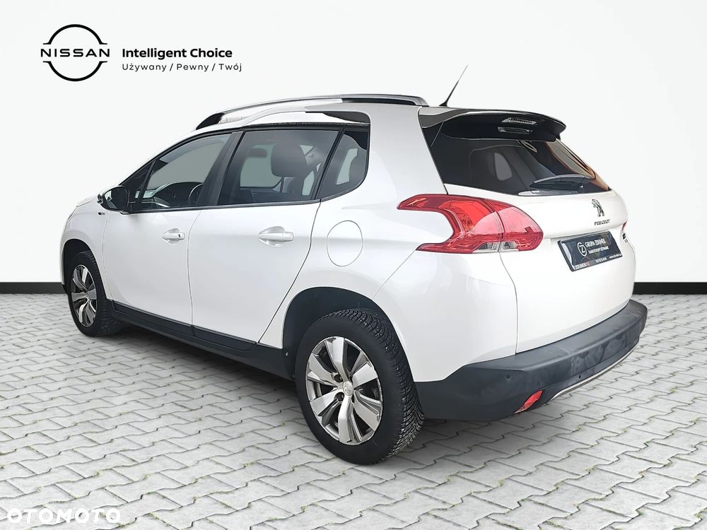 Peugeot 2008 1.2 Pure Tech Allure S&S - 7