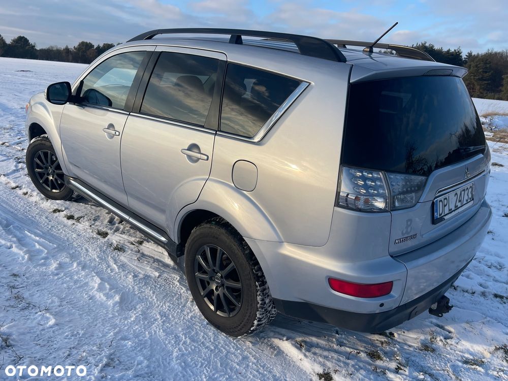 Mitsubishi Outlander 2.2 DID Instyle EU5 TC-SST - 2