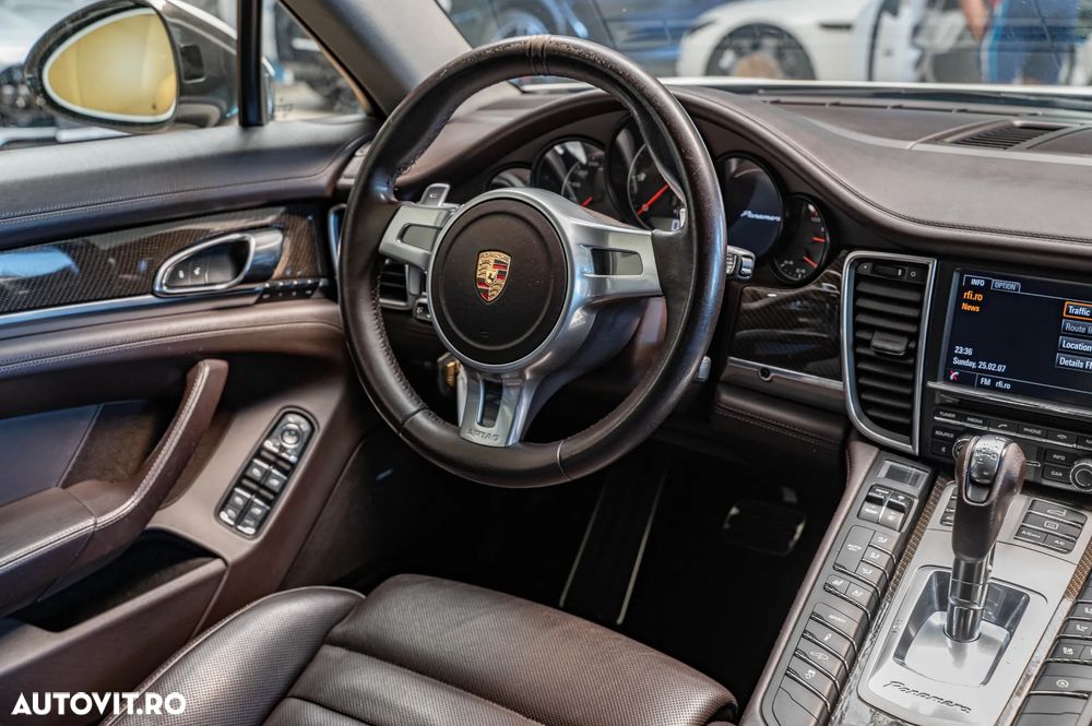 Porsche Panamera 3.0 Tiptronic S - 24