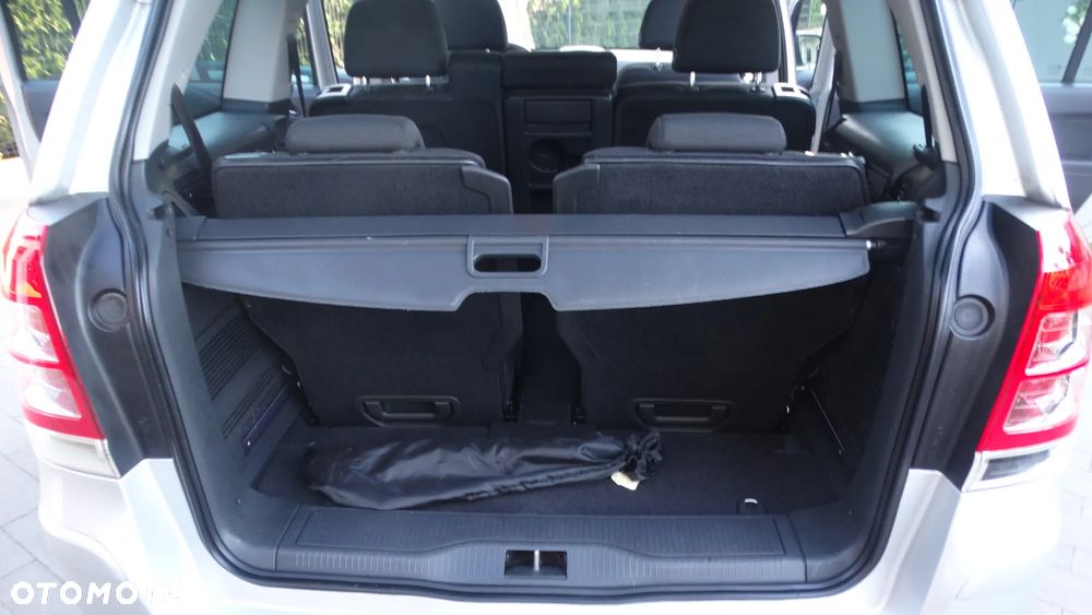 Opel Zafira 1.8 Cosmo - 16