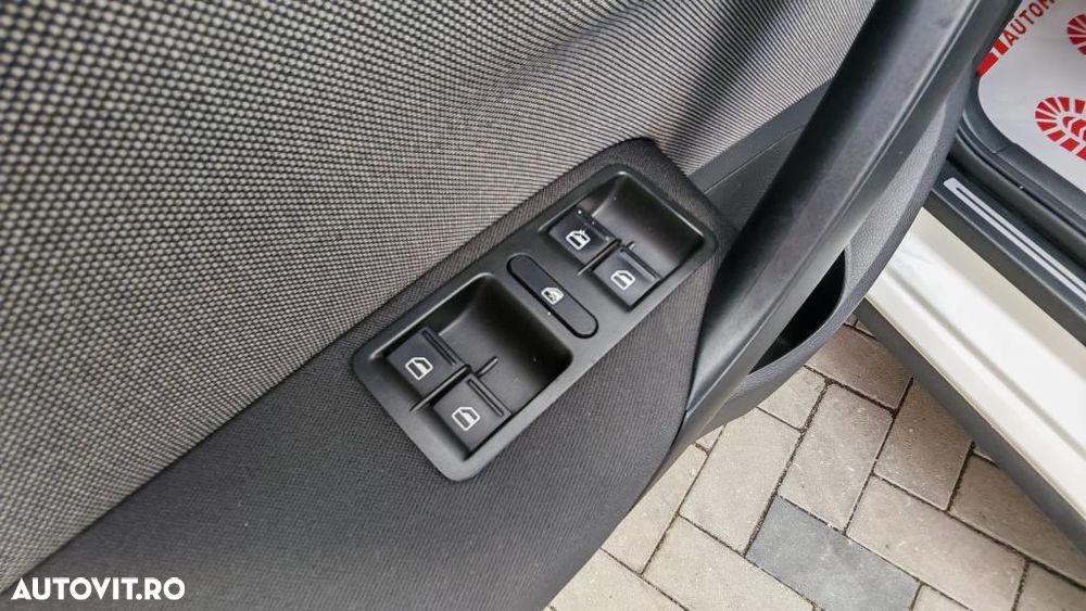 Volkswagen Polo 1.4 DSG GTI - 23