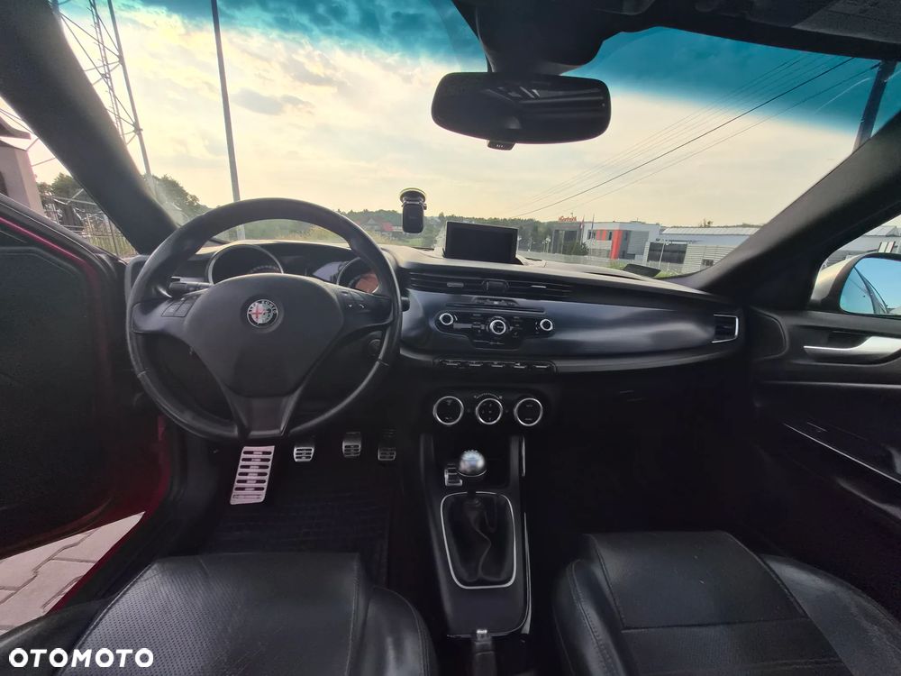 Alfa Romeo Giulietta 2.0 JTDM 16V - 11