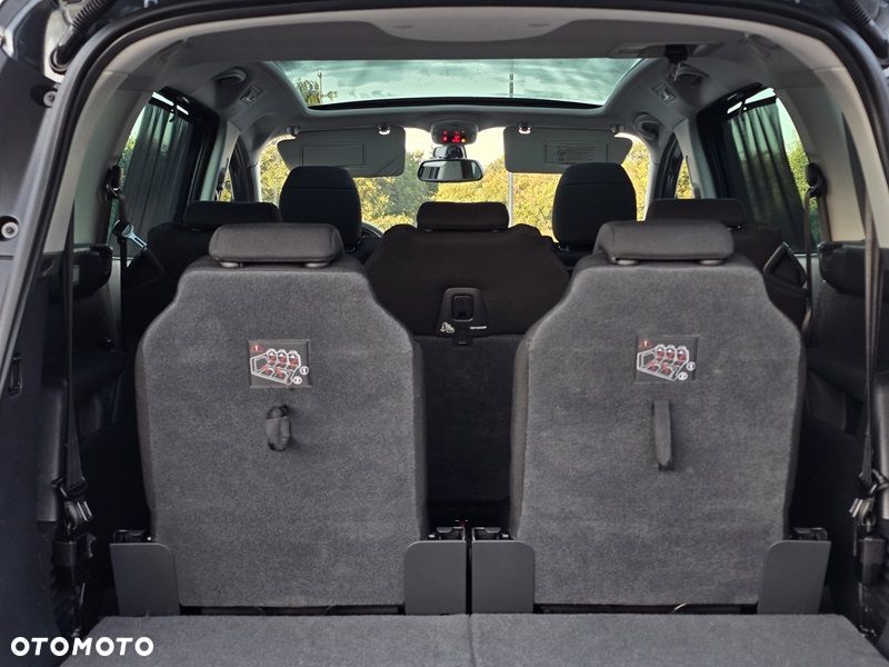 Peugeot 5008 1.6 HDi Family 7os - 11