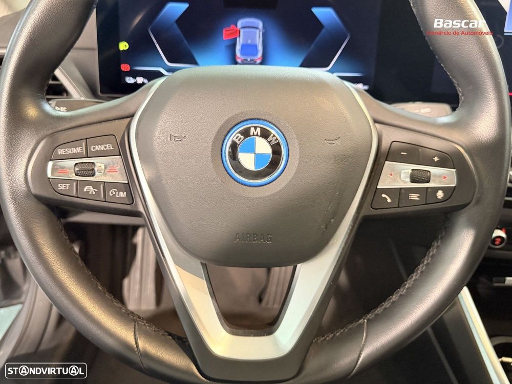 BMW i4 eDrive40 Edição Desportiva M - 17