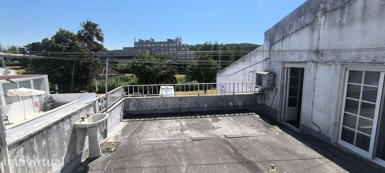 Moradia T3 com Terraço Incrível em Alfragide! - Grande imagem: 2/16