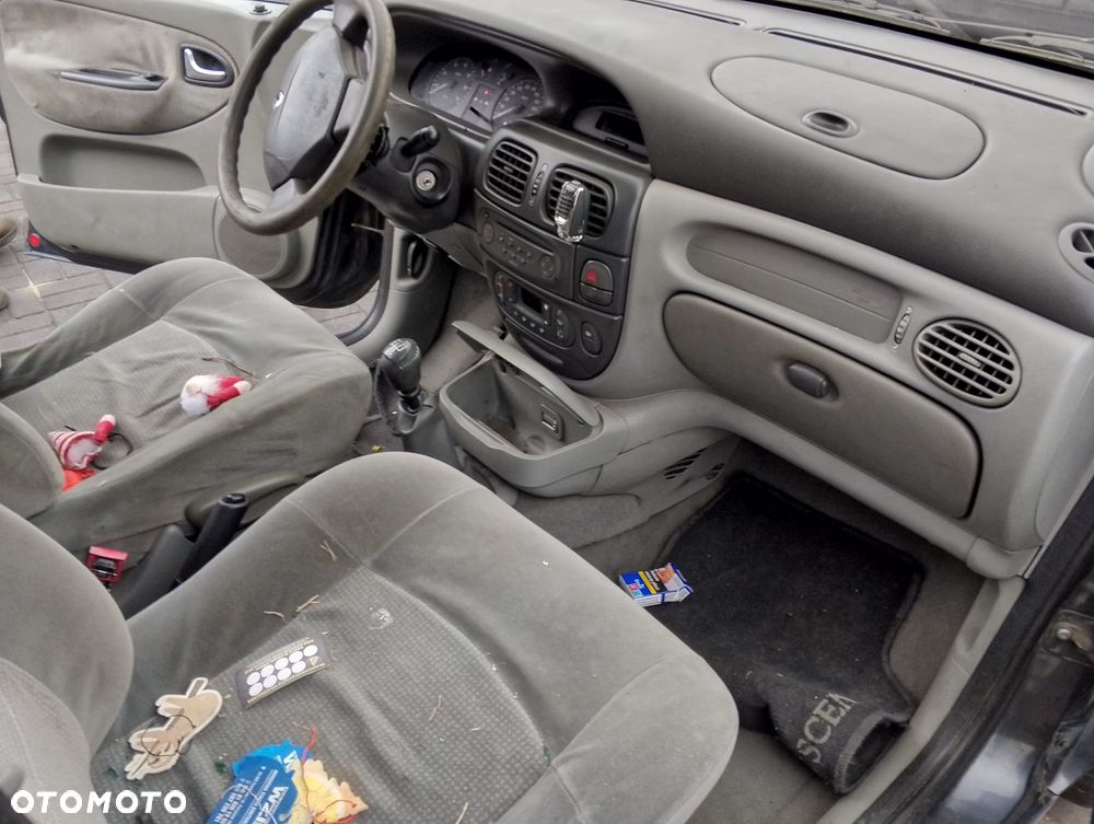 Renault Megane Scenic I FL (99-03r.) 1.9 DCI 104KM. Silnik F9Q 732 Skrzynia JC5 132 lakier TEB66 TE B66.Cały na części. GWARANCJA !!!  Przód Tył Zestaw Komplet Drzwi Klapa Zderzak Błotnik Maska Grill Atrapa Szyba Pas Lampa Lusterko Boczki Fotel Kanapa Kokpit Deska Rozdzielcza Przełącznik Włącznik Sterownik Przewody Wiązka Instalacja Moduł Komputer Czujnik Listwa Pompa Alternator Wtryski Głowica Rozrusznik Kompresor Sprzęgło Dwumas Silnik Skrzynia ABS Klimatyzacji Paliwa Wspomagania Kolektor Turbina Przepustnica Zawór Chłodnica Koło Hak Belka Sanki Zawieszenie Mcpherson Półoś Amortyzator Wydech Tłumik Zacisk Most - 8