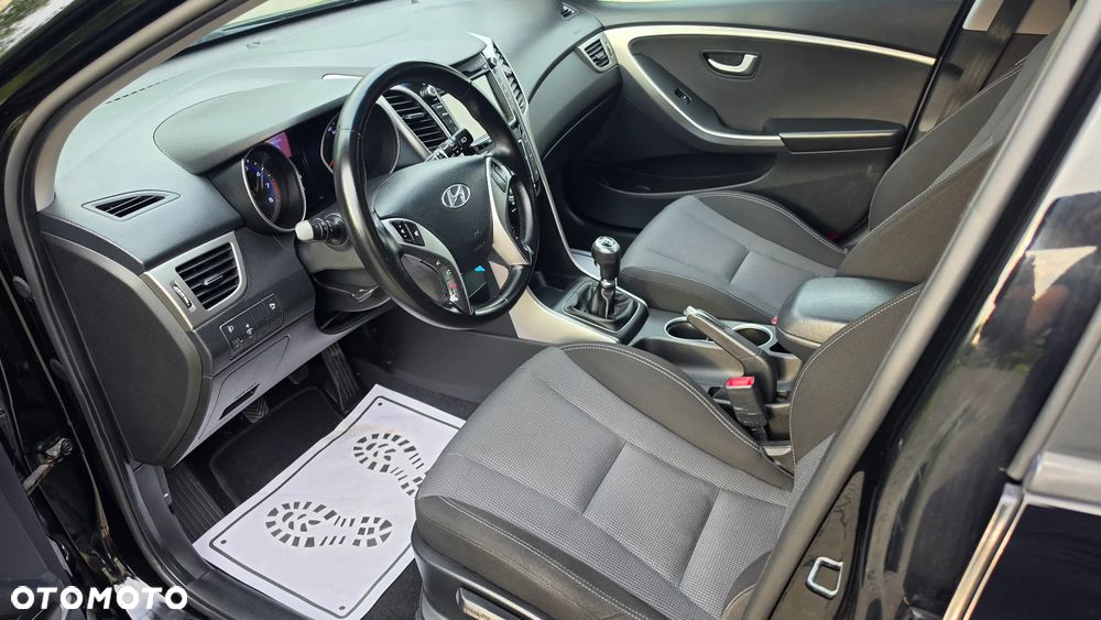 Hyundai i30 1.4 Fifa World Cup Edition - 8