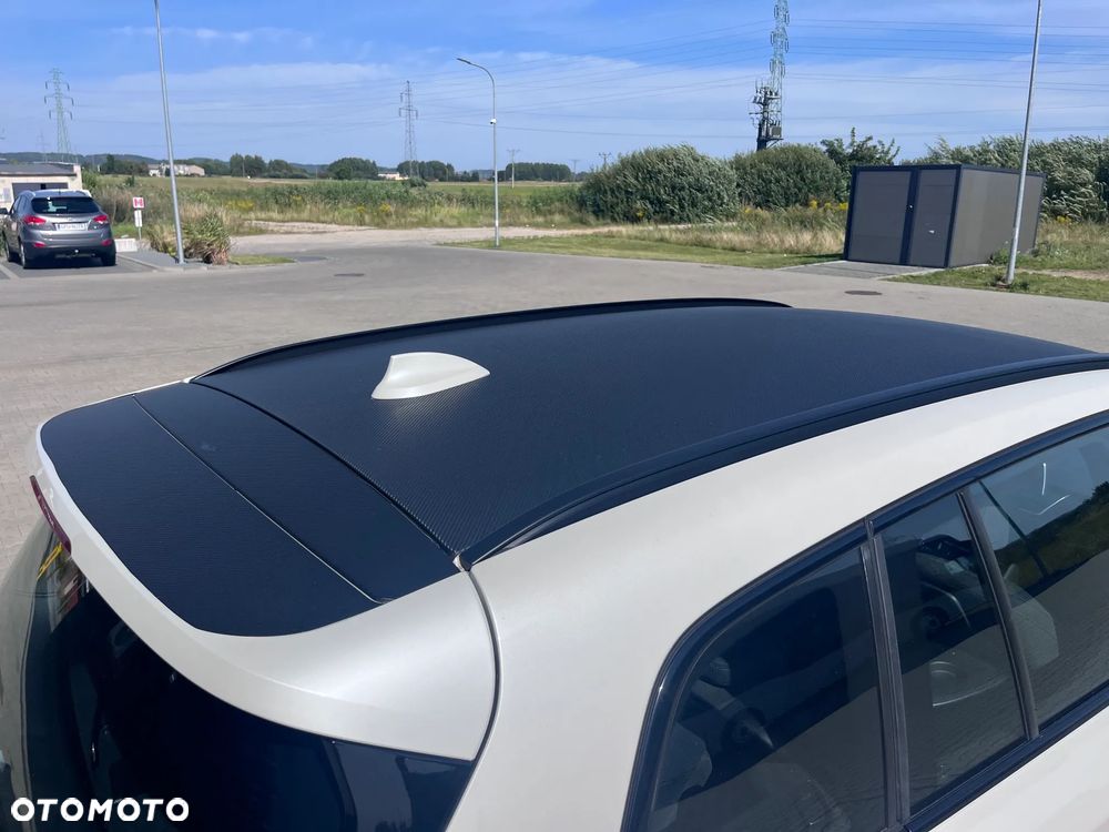 BMW Seria 2 216d Sport Line - 9