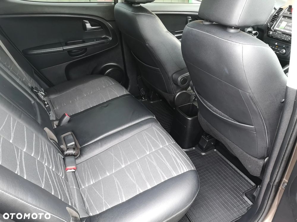 Kia Venga 1.4 Business Line - 27