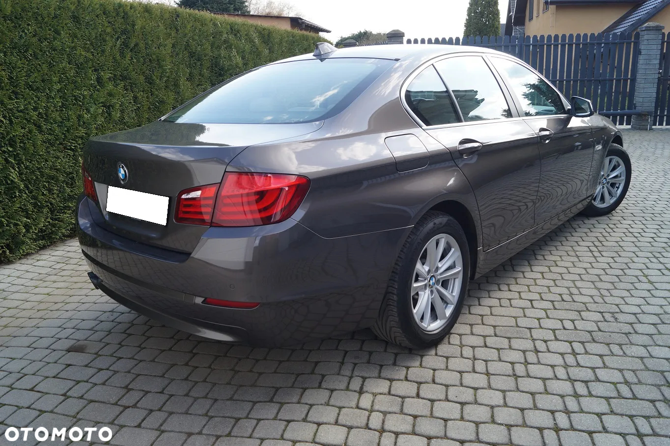 BMW Seria 5 520i - 4