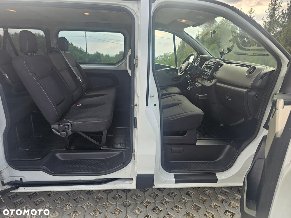 Renault Trafic - 12