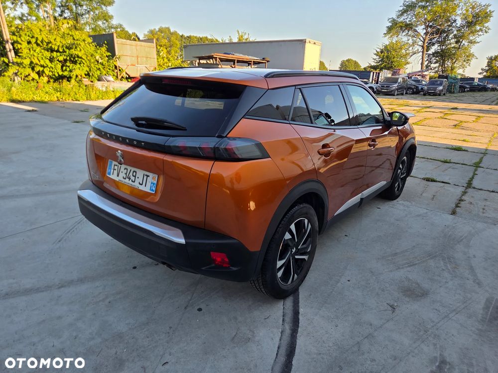 Peugeot 2008 PureTech 130 Allure - 11