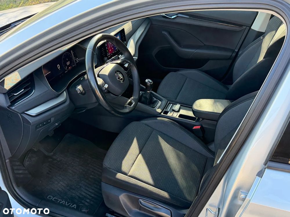 Skoda Octavia 1.5 TSI GPF ACT Style - 10