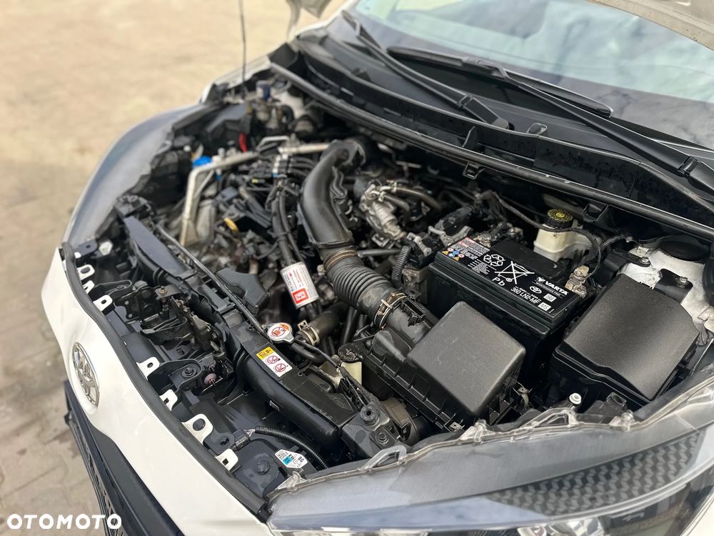 Toyota Yaris - 10