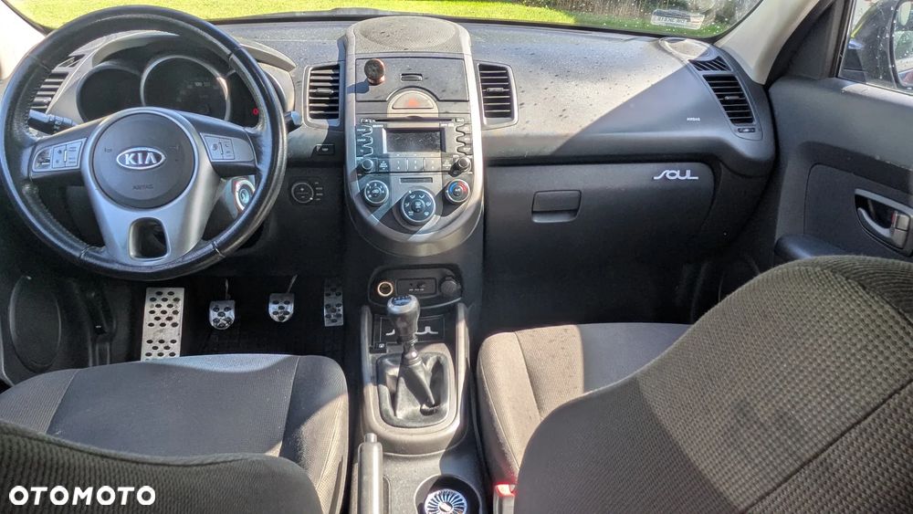 Kia Soul 1.6 XL - 18
