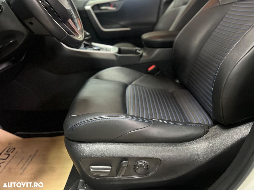 Toyota RAV4 2.5 4x4 Hybrid Lounge - 5
