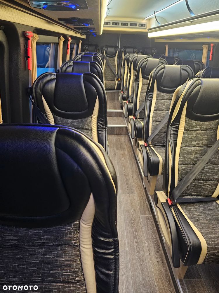 Mercedes-Benz Sprinter 519 - 6