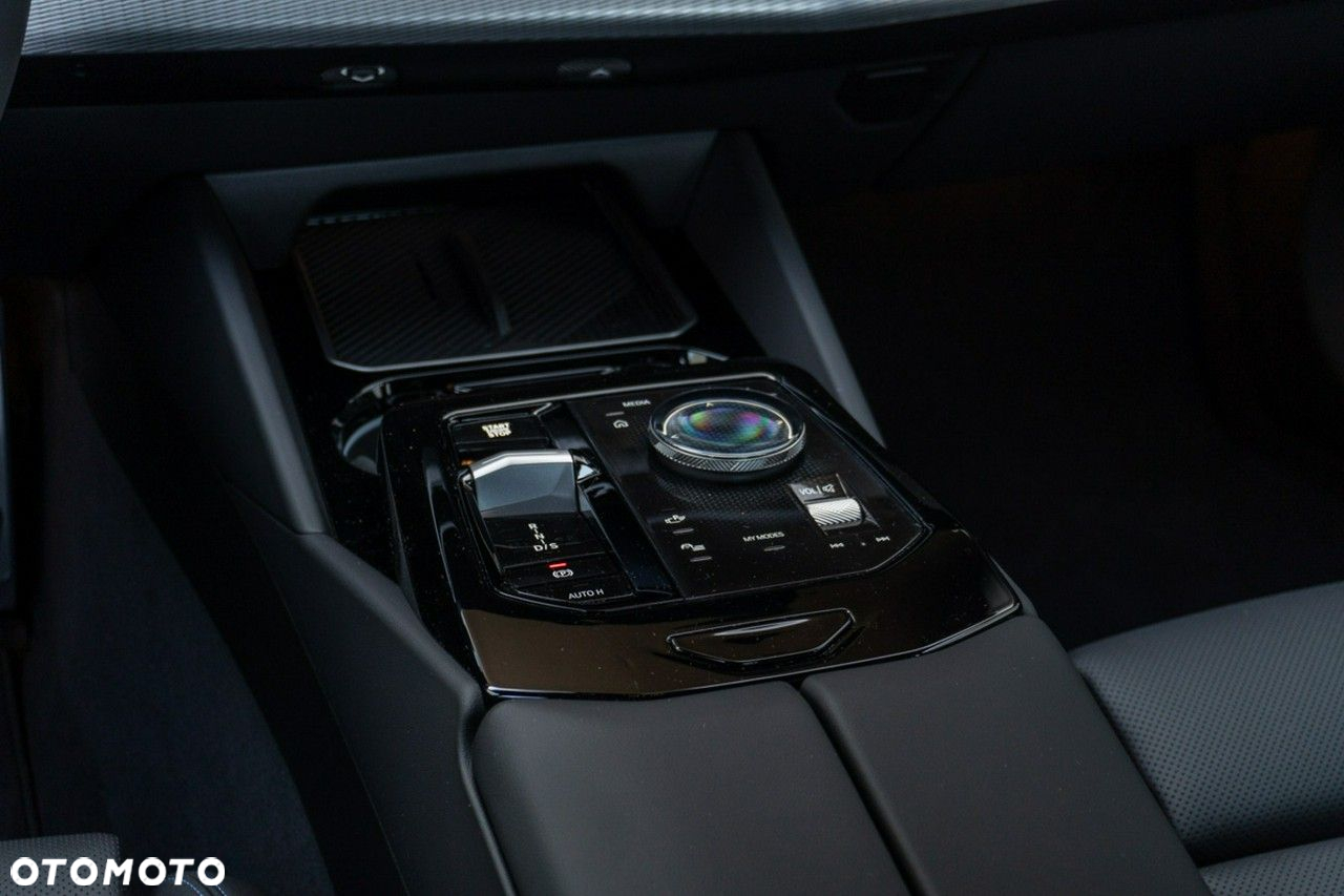 BMW Seria 5 - 12