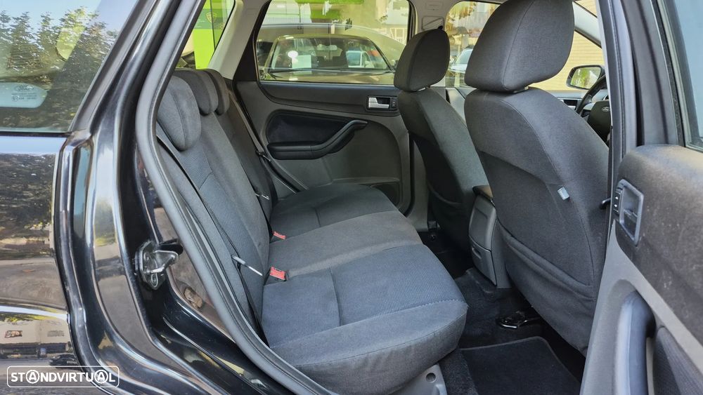 Ford Focus SW 1.6 TDCi Sport - 12