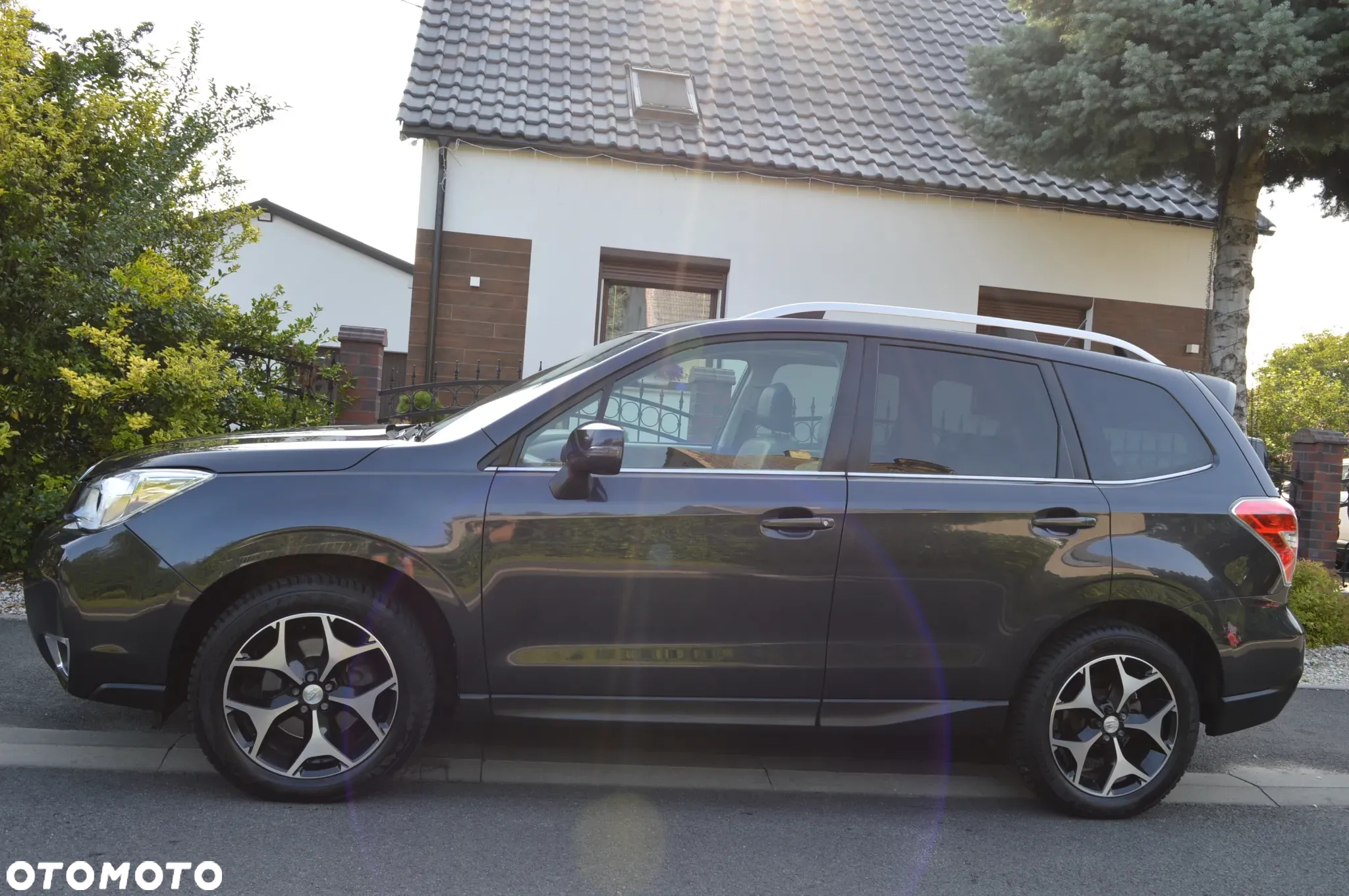 Subaru Forester 2.0XT Platinum Lineartronic - 13