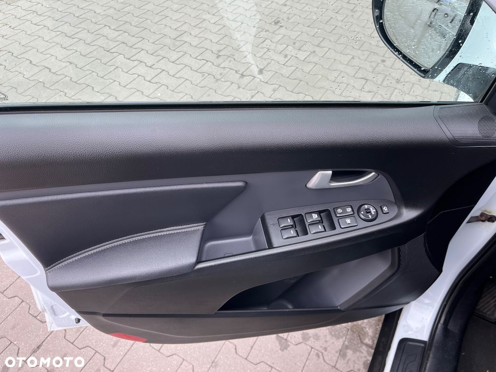 Kia Sportage 1.6 GDI S 2WD - 22