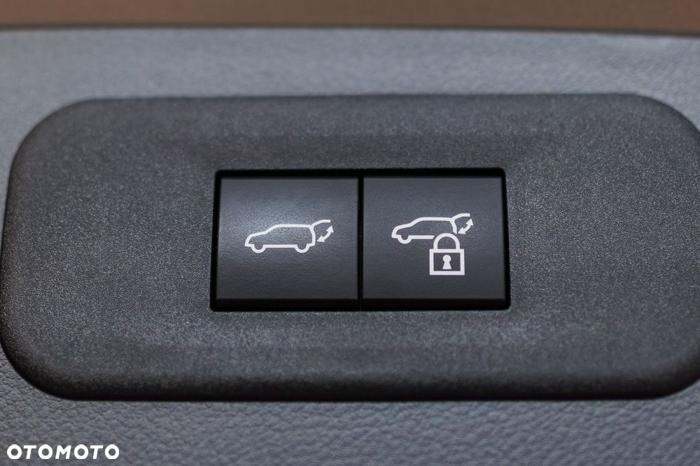 Lexus NX - 28
