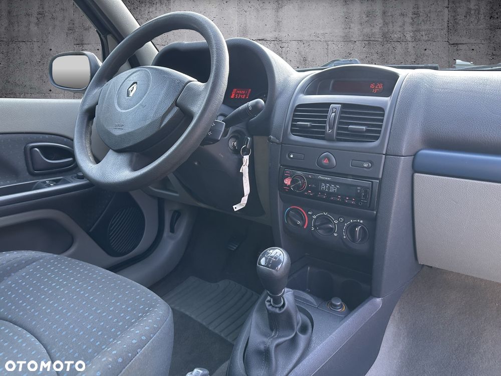 Renault Clio - 14