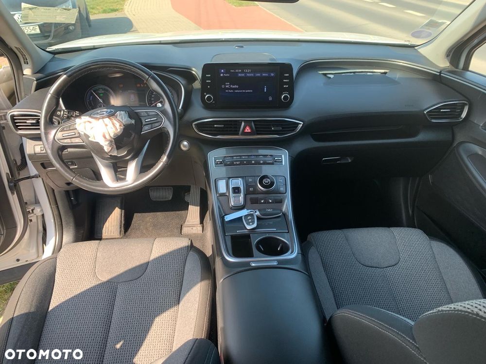 Hyundai Santa Fe ver-1-6-t--gdi-hev-executive - 29