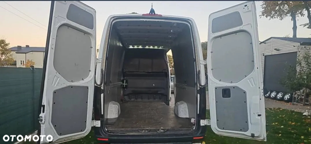 Mercedes-Benz Sprinter 319 - 2