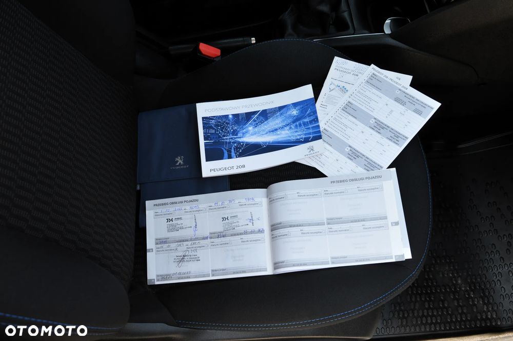 Peugeot 208 1.2 PureTech Allure - 21